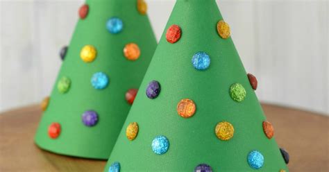 Paper Cone Christmas Tree Kid Craft - The Resourceful Mama