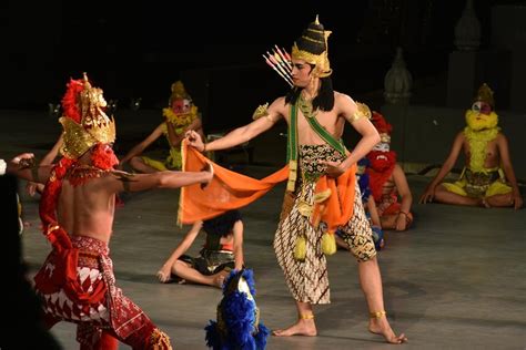 Tripadvisor Ramayana Ballet Performance Im Prambanan Tempel Mit