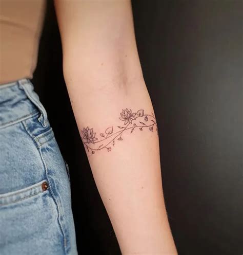 21 Stunning July Birth Flower Tattoos To Rock In 2024