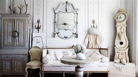 Gustavian Style: Cool, Calm, & Comfortable | Antiques History | Styylish