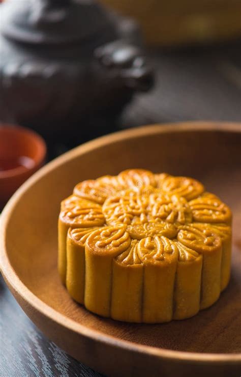 Mooncake For Chinese Mid Autumn Festival Foods The Chinese Word Stock