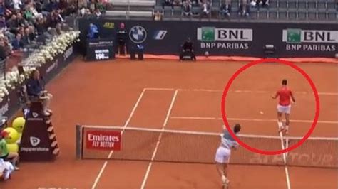 La Furiosa Reacción De Djokovic Cuando Su Rival Le Dio Un Pelotazo De