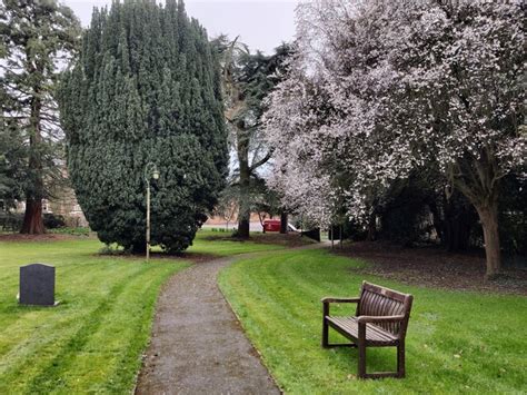 Path In St John S Churchyard At Copston Mat Fascione Cc By Sa 2 0