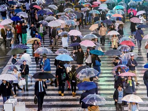 Rainy season in Japan 2025: Dates and what to expect | JRailPass