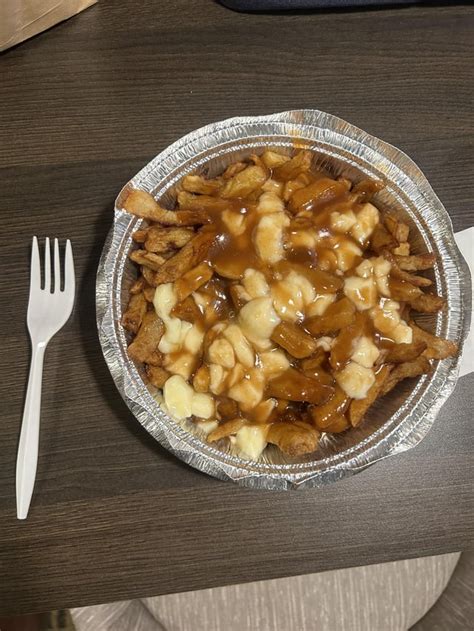 Poutine at Costco Question : r/poutine