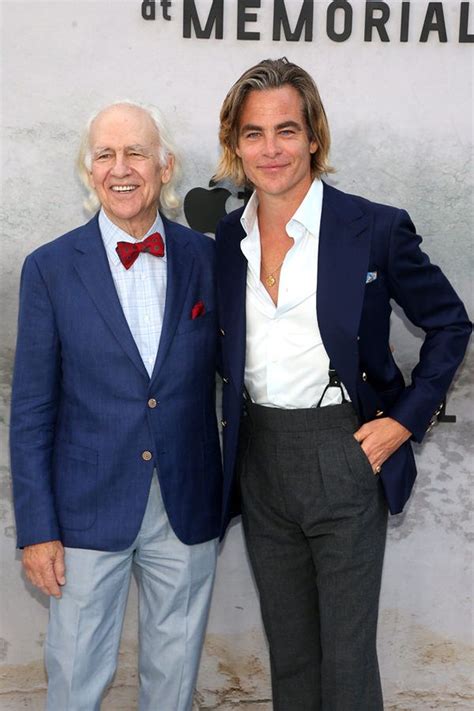 Chris Pine And His Dad Chris Pine Style Chris Pine Style