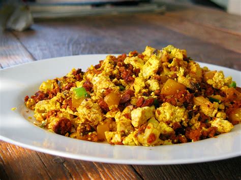 Scrambled Eggs With Mexican Sausage Wizardrecipes