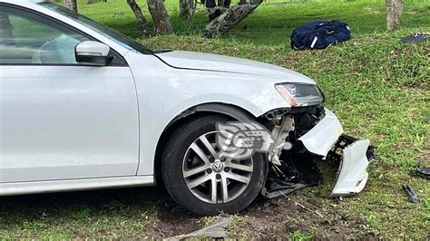 Autom Vil Pierde El Control Y Se Sale De Autopista Ciudad Mendoza Orizaba