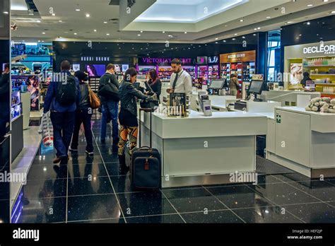 Heathrow Airport Duty Free Shopping Hi Res Stock Photography And Images