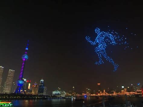 Thousands of drones fill skies above China to create giant running man ...