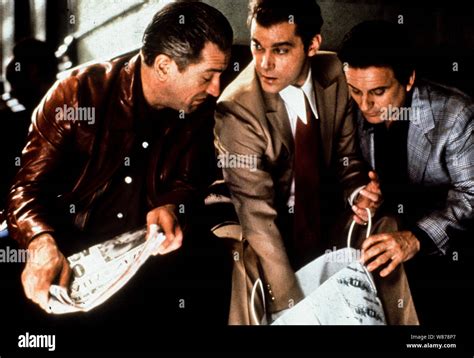 Joe Pesci Ray Liotta Robert Deniro Goodfellas 1990 Stock Photo Alamy