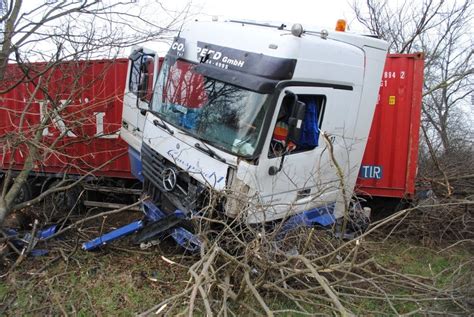 T Dlicher Verkehrsunfall Auf Der B Bei Bruchsal Feuerwehr Bruchsal