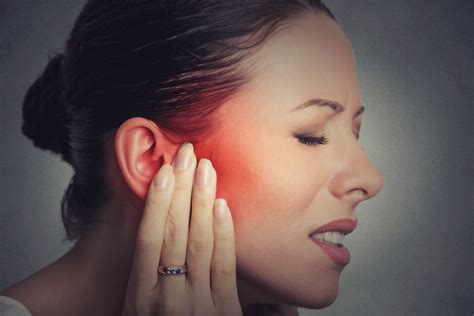 Swollen Ear Canal: Common Causes, Symptoms, and Treatment Options