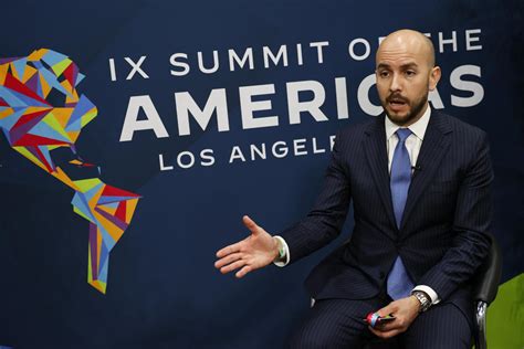 Cambio hacia Venezuela con salida de asesor de Biden para América Latina En Segundos Panama