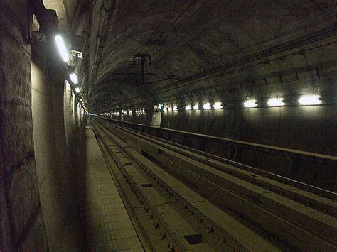 Der längste Tunnel der Welt Durchstich am Gotthard Basistunnel n tv de