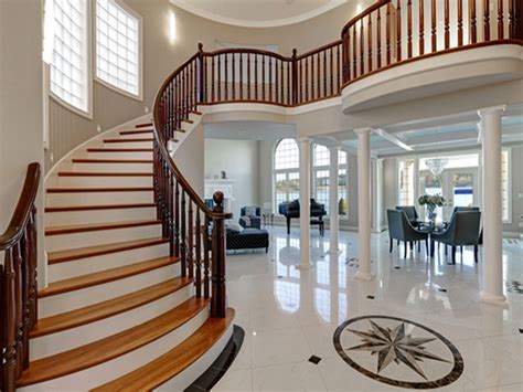 Vastu Tips For Home Stairs Do Not Keep These Things Under Stairs In