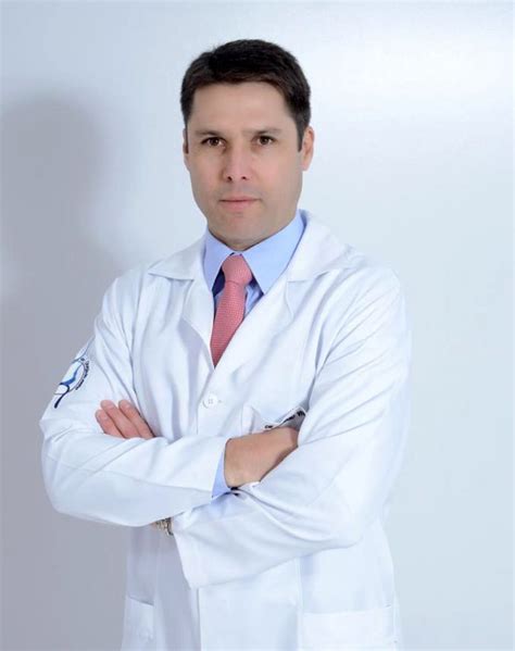 Dr Adriano F Vituri Clínica de Ortopedia