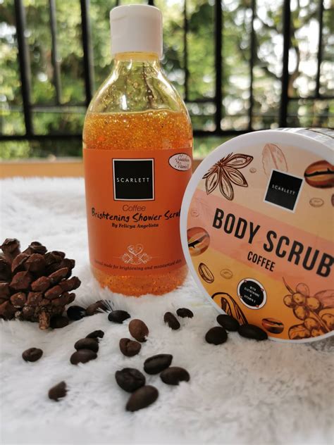 Review Scarlett Brightening Shower Scrub Dan Scarlett Body Scrub Varian