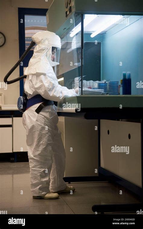 Gabinetes De Bioseguridad Fotograf As E Im Genes De Alta Resoluci N Alamy