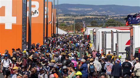 Bathurst Hour Draws Record Crowd