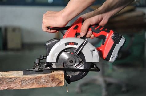 Best Circular Saw Make Light Work Of Tough Jobs