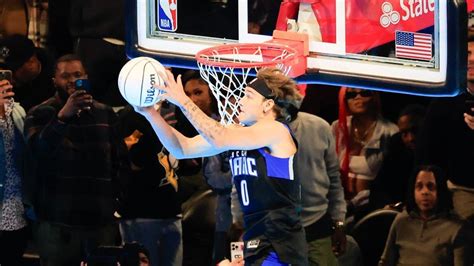 Back-to-back Mac: Gate City native wins NBA Dunk Contest for second year