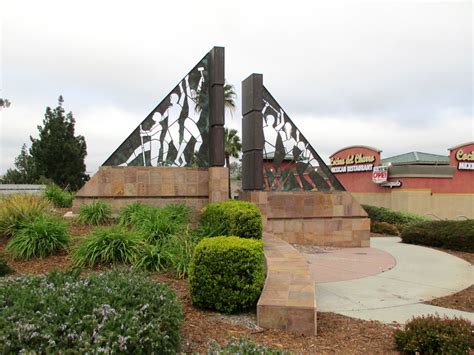 Community Sculpture At Entrance To Escondido Cool San Diego Sights