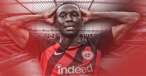 Eintracht Frankfurt Randal Kolo Muani Bittet Um Psg Wechsel Nach