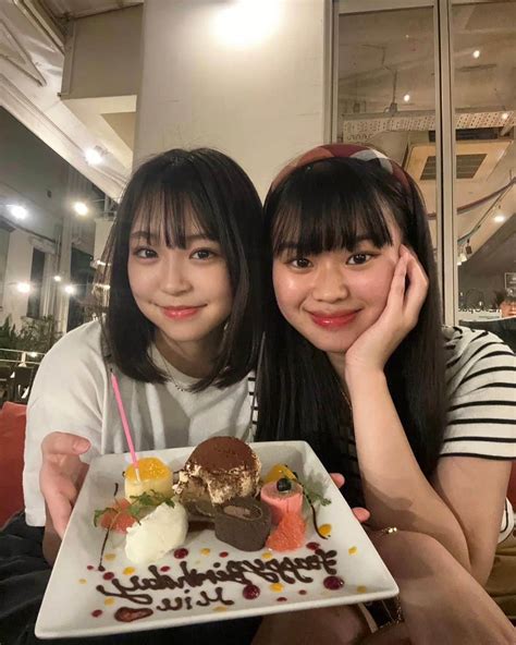 新井美羽さんのインスタグラム写真 新井美羽instagram 「bestie多梨亜にお誕生日お祝いしてもらっちゃいました🎂 サプライズ