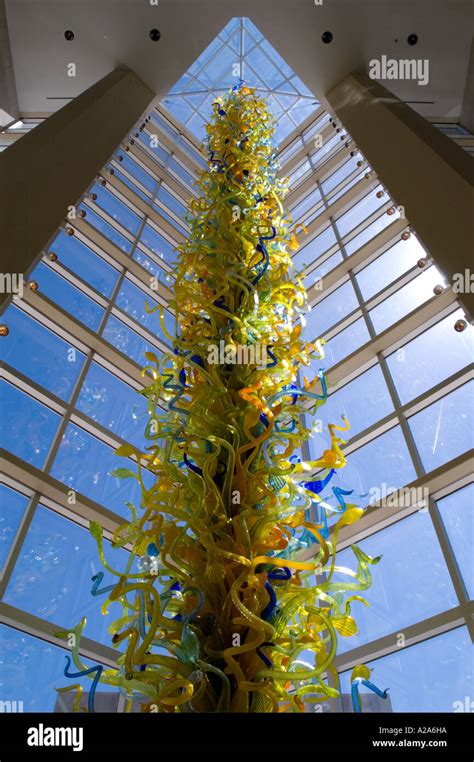 Where To See Dale Chihuly Glass Art In America And Abroad