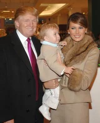 Syn Donalda Trumpa wyszedł z cienia Barron Trump bardzo się zmienił