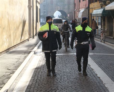 Veneto In Zona Rossa Cosa Rimane Aperto E Cosa Non Si Pu Fare