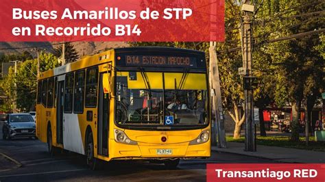 Buses Amarillos Biportales Realizando Recorrido B De Stu