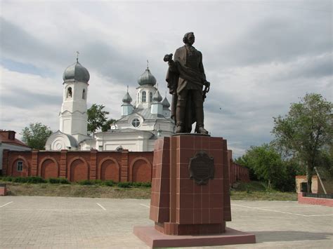 Памятник Ивану Неплюеву, основателю города Троицка - Троицк | памятник ...