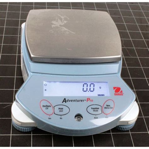 Ohaus Adventurer Pro AV8101 Precision Balance Battery Operated