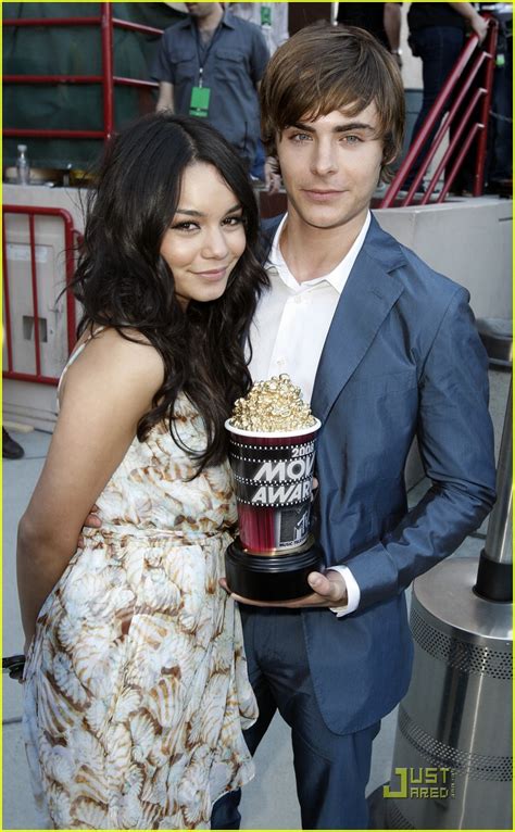 Vanessa Hudgens Mtv Movie Awards Photo Pictures