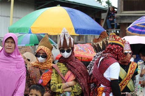 Sekura Cakak Buah Wujud Pelestarian Budaya Dan Kerukunan Antara News