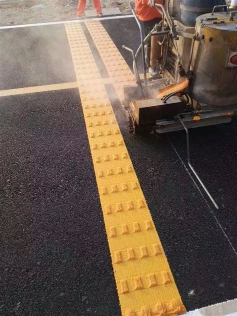 Self Propelled Rib Line Thermoplastic Road Marking Machine