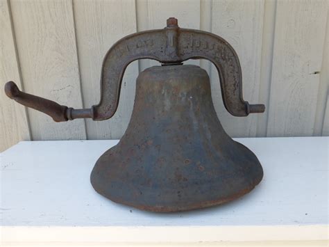 Large Cast Iron Farm Bell C S Bell And Co No 1 Upright 1886 Etsy Cast