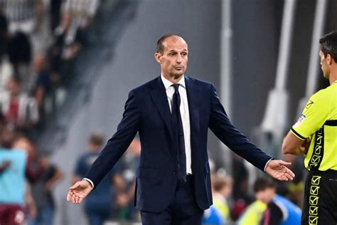 Infortunati Juve Tegola Per Allegri Un Titolare Si Ferma In