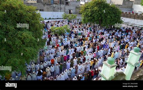 Beawar India Th June Indian Muslims Offer Namaz