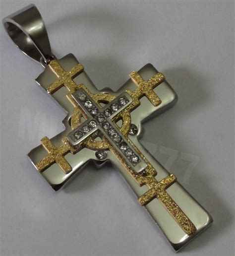 Pingente Masculino Crucifixo Aço Inox 316l Cor prata E Ouro R 68 9