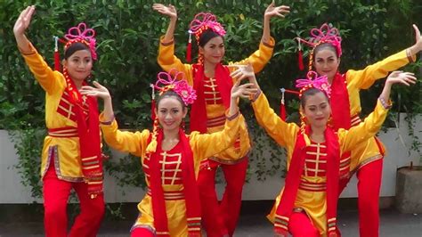 Tari Tradisional Betawi Dki Jakarta