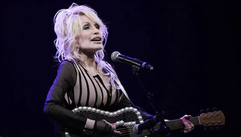 Dolly Parton Net Worth How Much Money Keeps Doing I Will Always Love