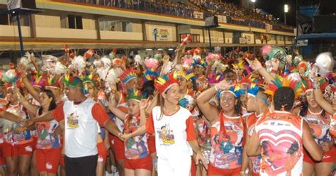 G1 Blocos de carnaval prometem animar público em desfile no