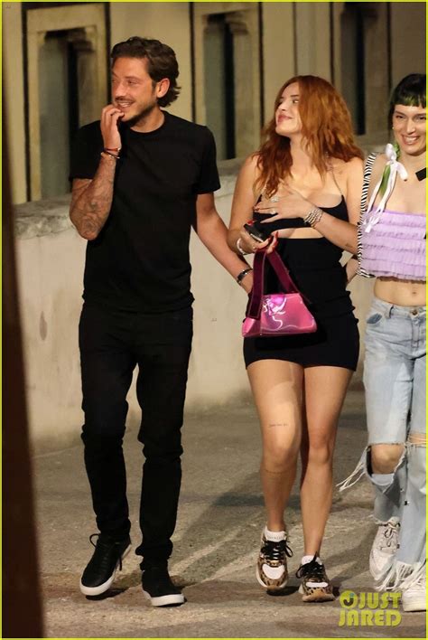 Photo Bella Thorne Mark Emms Vacation In Italy 09 Photo 4951255