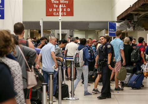 LAX recovering from flight delays amid holiday crush | CTV News