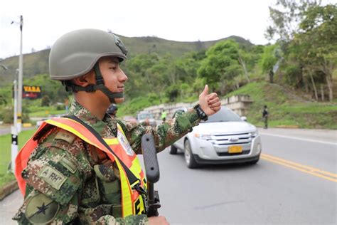 Cuarta División del Ejército Nacional on Twitter RT FuerzasMilCol