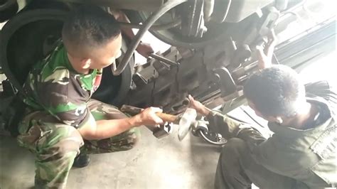 Alat Bongkar Pasang Rantai Tank Mbt Youtube