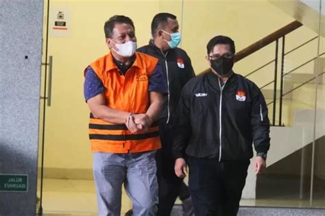 Perwira Polisi Terima Suap Rp Miliar Hakim Vonis Akbp Bambang